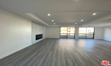 1601 N Fuller Avenue 304, Los Angeles, California 90046, 2 Bedrooms Bedrooms, ,3 BathroomsBathrooms,Residential Lease,Rent,1601 N Fuller Avenue 304,24429115