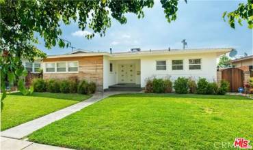 6159 Sylvia Avenue, Tarzana, California 91335, 3 Bedrooms Bedrooms, ,2 BathroomsBathrooms,Residential Lease,Rent,6159 Sylvia Avenue,24429312