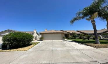 14752 Manzanita Drive, Fontana, California 92335, 4 Bedrooms Bedrooms, ,2 BathroomsBathrooms,Residential,Buy,14752 Manzanita Drive,PV24171474