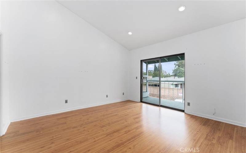 PRIMARY BEDROOM WITH WALK IN CLOSET