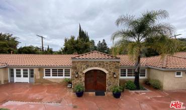 3920 VAN NOORD Avenue, Studio City, California 91604, 4 Bedrooms Bedrooms, ,4 BathroomsBathrooms,Residential Lease,Rent,3920 VAN NOORD Avenue,24429445