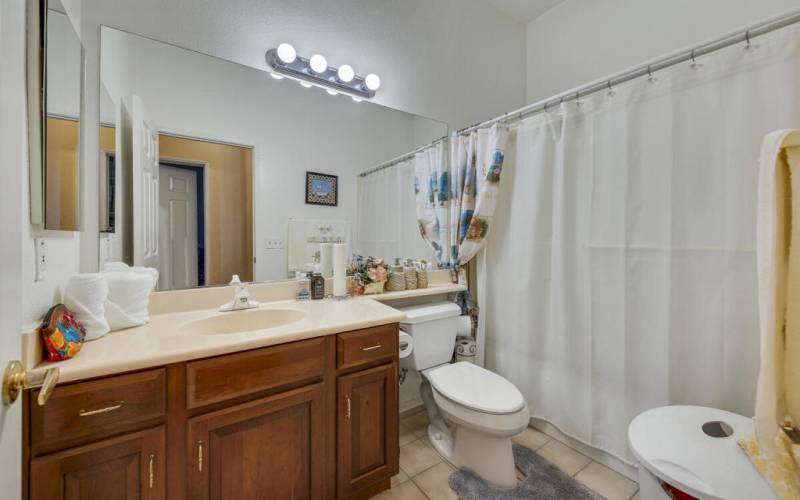 15 BATHROOM MLS