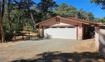 5532 Pine Avenue, Clearlake, California 95422, 2 Bedrooms Bedrooms, ,2 BathroomsBathrooms,Residential,Buy,5532 Pine Avenue,LC24171733