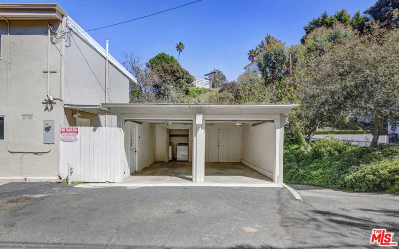 2 car garage with washer and dryer