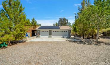 18320 Horseshoe Trail