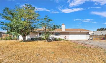 10642 Manhasset Road, Apple Valley, California 92308, 3 Bedrooms Bedrooms, ,1 BathroomBathrooms,Residential,Buy,10642 Manhasset Road,HD24172161