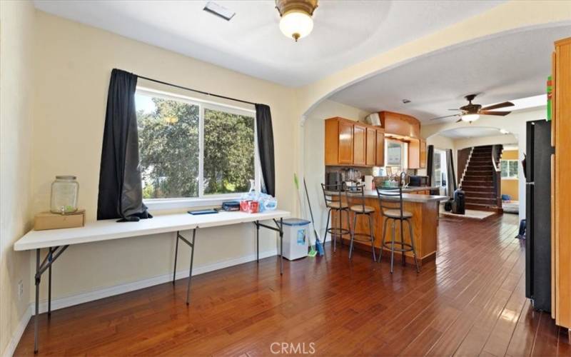 eating area next to kitchen