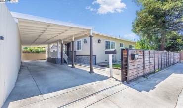 1958 Stowe Ave, San Jose, California 95116, 3 Bedrooms Bedrooms, ,2 BathroomsBathrooms,Residential,Buy,1958 Stowe Ave,41069458