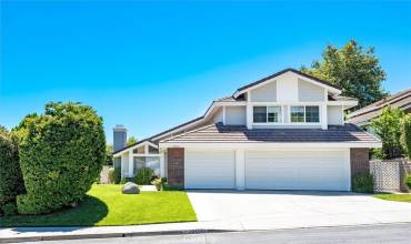 22106 Grovepark Drive, Saugus, California 91350, 4 Bedrooms Bedrooms, ,3 BathroomsBathrooms,Residential,Buy,22106 Grovepark Drive,SR24172328