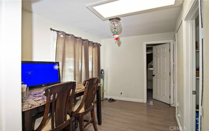 40322 Johnston - Dining Area