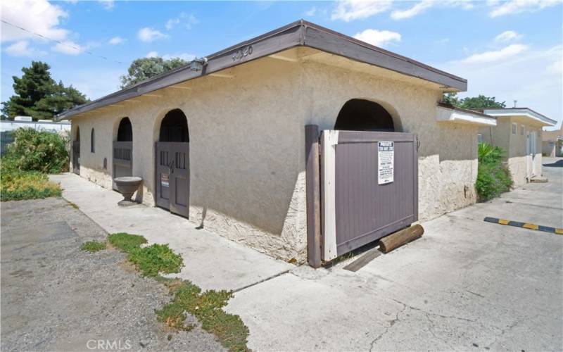 Front View of 40320 Johnston - Front House