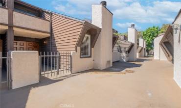 15050 Sherman Way 213, Van Nuys, California 91405, 2 Bedrooms Bedrooms, ,1 BathroomBathrooms,Residential,Buy,15050 Sherman Way 213,SR24163276