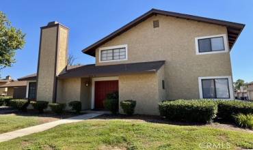 2810 Oak Creek Drive E, Ontario, California 91761, 3 Bedrooms Bedrooms, ,2 BathroomsBathrooms,Residential,Buy,2810 Oak Creek Drive E,SR24172169