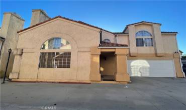 14411 Nordhoff Street J, Panorama City, California 91402, 3 Bedrooms Bedrooms, ,Residential,Buy,14411 Nordhoff Street J,PW24173116