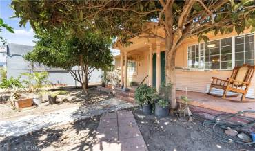 1619 W Vernon Avenue, Los Angeles, California 90062, 3 Bedrooms Bedrooms, ,1 BathroomBathrooms,Residential,Buy,1619 W Vernon Avenue,SR24166552