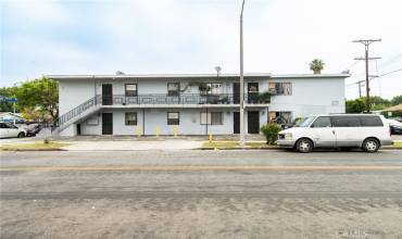 9222 S San Pedro Street, Los Angeles, California 90003, 2 Bedrooms Bedrooms, ,1 BathroomBathrooms,Residential Income,Buy,9222 S San Pedro Street,DW24118649