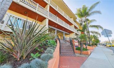 1707 Pacific Coast 506, Hermosa Beach, California 90254, 2 Bedrooms Bedrooms, ,2 BathroomsBathrooms,Residential Lease,Rent,1707 Pacific Coast 506,SB24172494