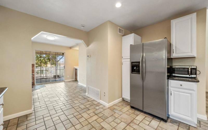 Kitchen Eating Area