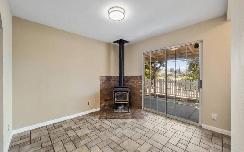 Kitchen Breakfast Room WithOUT Virtual Staging. Includes Wood Burning Stove