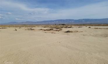 4 OFF Post Office Road, Lucerne Valley, California 92356, ,Land,Buy,4 OFF Post Office Road,HD24173531