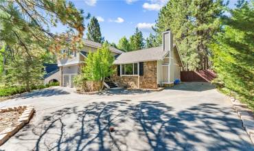 41659 Mockingbird Drive, Big Bear Lake, California 92315, 4 Bedrooms Bedrooms, ,2 BathroomsBathrooms,Residential,Buy,41659 Mockingbird Drive,PW24173576