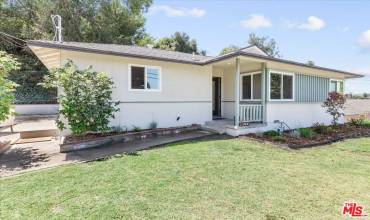 162 E Graves Avenue, Monterey Park, California 91755, 3 Bedrooms Bedrooms, ,1 BathroomBathrooms,Residential,Buy,162 E Graves Avenue,24430711