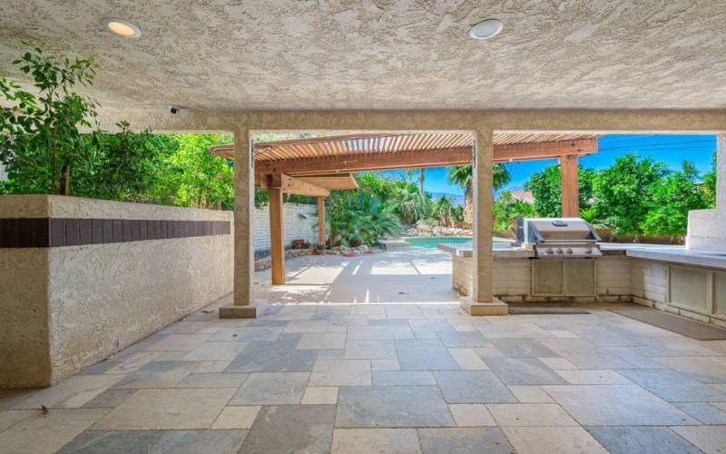 BBQ Area and Covered Patio