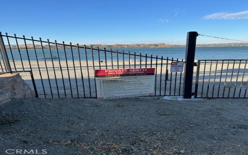 Private Beach - Boat Launch Access