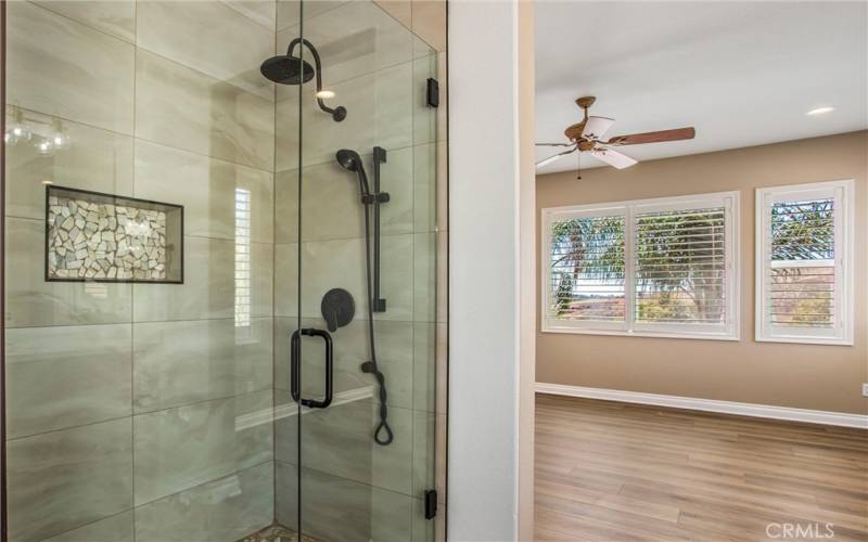 PRIMARY SUITE WALK-IN SHOWER