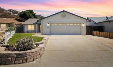 10406 Aquilla Pl, Lakeside, California 92040, 3 Bedrooms Bedrooms, ,2 BathroomsBathrooms,Residential,Buy,10406 Aquilla Pl,240019882SD