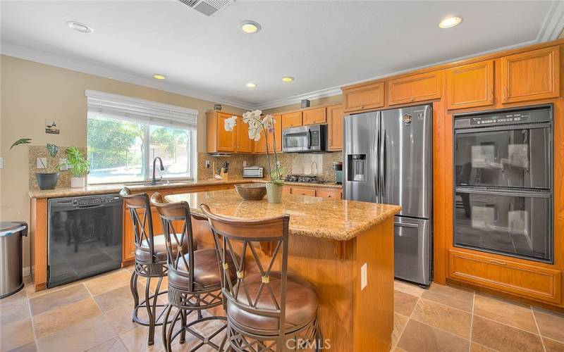 Granite Breakfast Nook Island