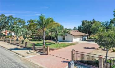 18167 Harley John Road, Riverside, California 92504, 4 Bedrooms Bedrooms, ,3 BathroomsBathrooms,Residential,Buy,18167 Harley John Road,IV24174173