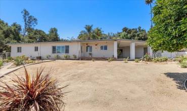 447 W Citracado Parkway, Escondido, California 92025, 3 Bedrooms Bedrooms, ,1 BathroomBathrooms,Residential,Buy,447 W Citracado Parkway,NDP2407559