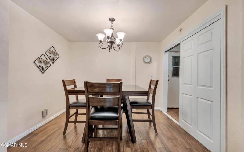 4220 Deborah St - Dining