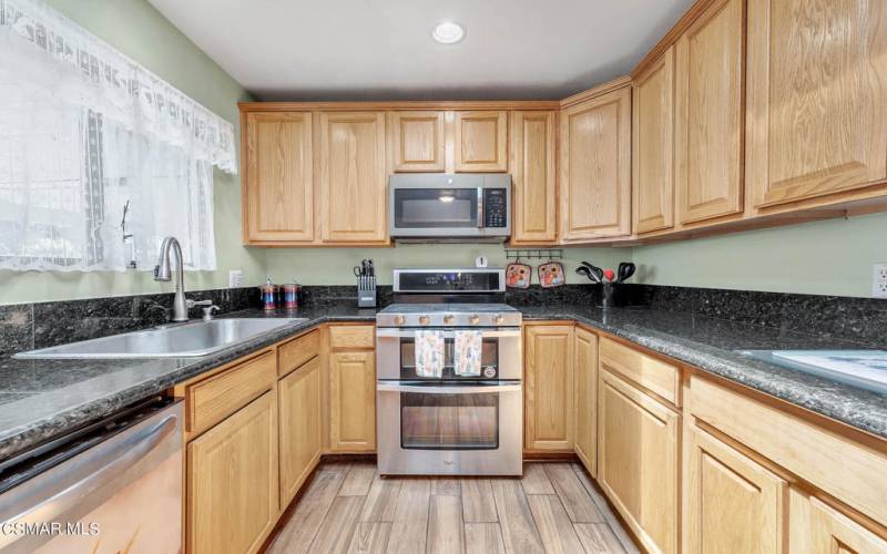 4220 Deborah St - Kitchen (2)