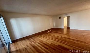 612 N Hayworth Avenue 3, Los Angeles, California 90048, 2 Bedrooms Bedrooms, ,2 BathroomsBathrooms,Residential Lease,Rent,612 N Hayworth Avenue 3,SR24174805