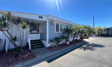 4080 W 1st Street 252, Santa Ana, California 92703, 4 Bedrooms Bedrooms, ,2 BathroomsBathrooms,Manufactured In Park,Buy,4080 W 1st Street 252,PW24174777