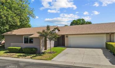 20042 Avenue Of The Oaks, Newhall, California 91321, 2 Bedrooms Bedrooms, ,2 BathroomsBathrooms,Residential,Buy,20042 Avenue Of The Oaks,SR24173424