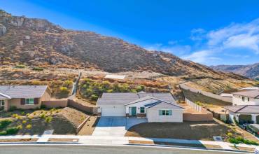 1079 Capstone Lane, Hemet, California 92545, 4 Bedrooms Bedrooms, ,2 BathroomsBathrooms,Residential,Buy,1079 Capstone Lane,NDP2407580