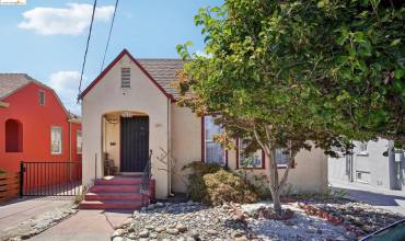 7421 Holly St, Oakland, California 94621, 2 Bedrooms Bedrooms, ,1 BathroomBathrooms,Residential,Buy,7421 Holly St,41070721