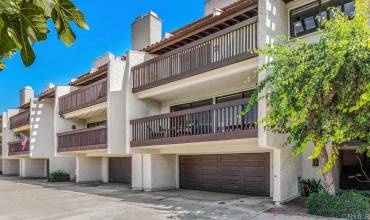 2504 Navarra Drive 202, Carlsbad, California 92009, 2 Bedrooms Bedrooms, ,2 BathroomsBathrooms,Residential,Buy,2504 Navarra Drive 202,NDP2407591