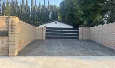 17200 W Lassen St, Northridge, California 91325, 3 Bedrooms Bedrooms, ,2 BathroomsBathrooms,Residential Lease,Rent,17200 W Lassen St,SR24175027