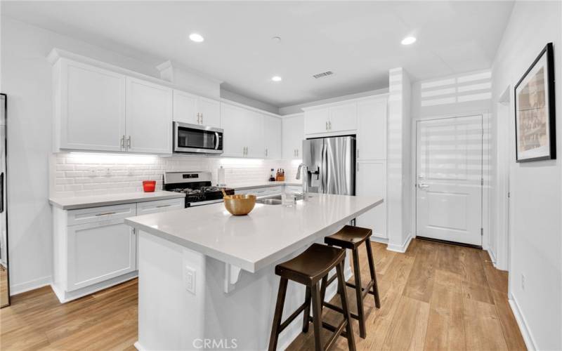 Kitchen Countertop Bar Seating