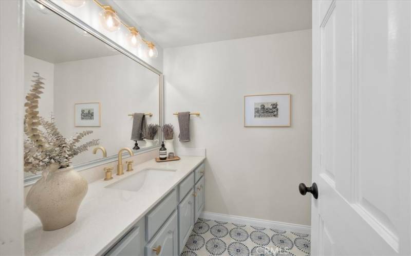 Powder Room (downstair)