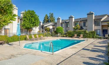 9250 Sunland Boulevard 17, Sun Valley, California 91352, 2 Bedrooms Bedrooms, ,2 BathroomsBathrooms,Residential,Buy,9250 Sunland Boulevard 17,SR24174023