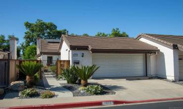 1819 Castle Gln Dr., Escondido, California 92029, 2 Bedrooms Bedrooms, ,2 BathroomsBathrooms,Residential,Buy,1819 Castle Gln Dr.,240020018SD