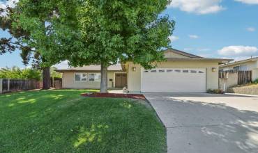 9330 Goyette Pl, Santee, California 92071, 3 Bedrooms Bedrooms, ,2 BathroomsBathrooms,Residential,Buy,9330 Goyette Pl,240020031SD