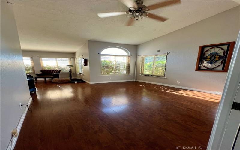 Dining Room Off the Kitchen