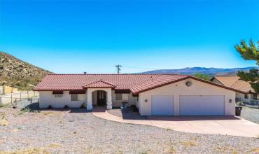 7495 Canyon Drive, Yucca Valley, California 92284, 3 Bedrooms Bedrooms, ,2 BathroomsBathrooms,Residential,Buy,7495 Canyon Drive,JT24175742