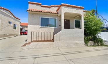 428 W Oliver Street, San Pedro, California 90731, 2 Bedrooms Bedrooms, ,1 BathroomBathrooms,Residential Lease,Rent,428 W Oliver Street,PW24175747